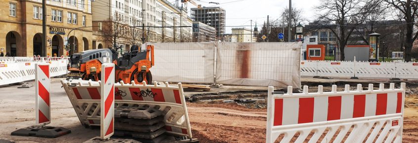 Gleisbaustelle auf der Kreuzung am City Carré