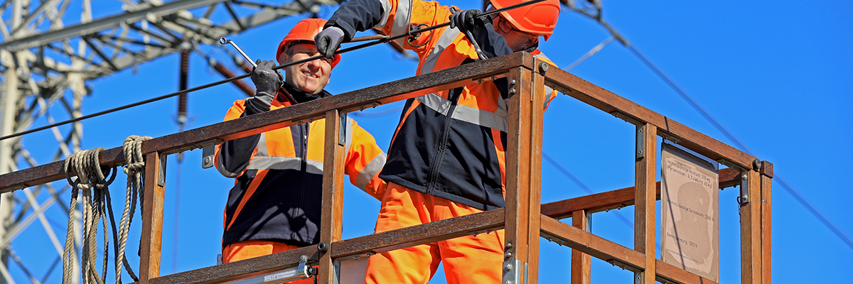 Reparaturarbeiten an der Oberleitung (Foto: Peter Gercke)