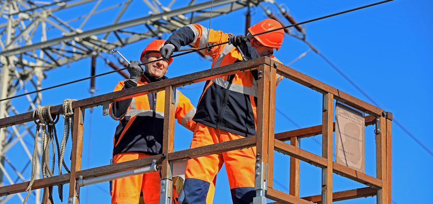 Reparaturarbeiten an der Oberleitung (Foto: Peter Gercke)