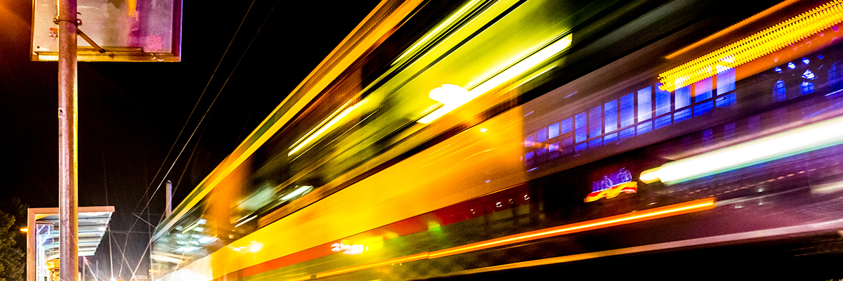 Nachtbus am Alten Markt (Foto: Andreas Lander)