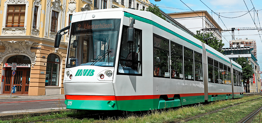 Straßenbahnlinie 2 in Fahrtrichtung Buckau (Foto: Peter Gercke)