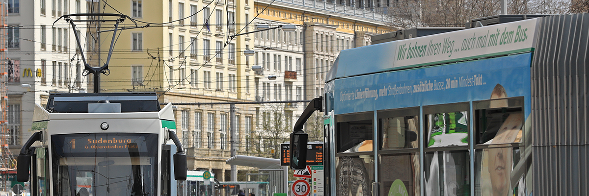 Straßenbahn in der Innenstadt (Foto: Peter Gercke)