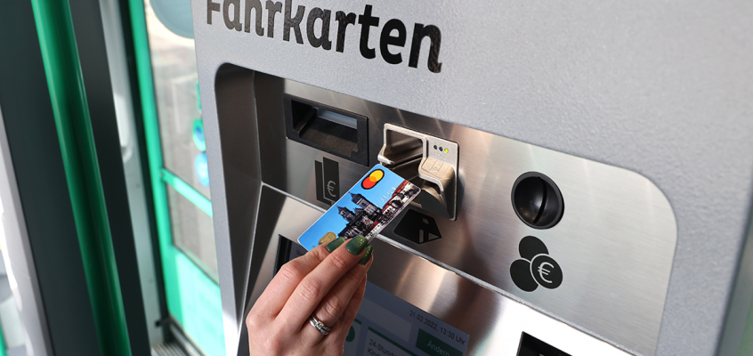 Neuer MVB-Fahrkartenautomat