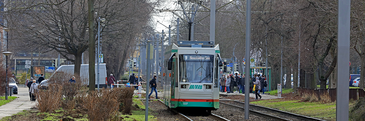 Linie 9 in Richtung Neustädter See (Foto: Peter Gercke)
