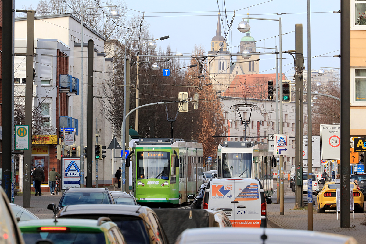 Straßenbahnverkehr in Cracau (Foto: Peter Gercke)