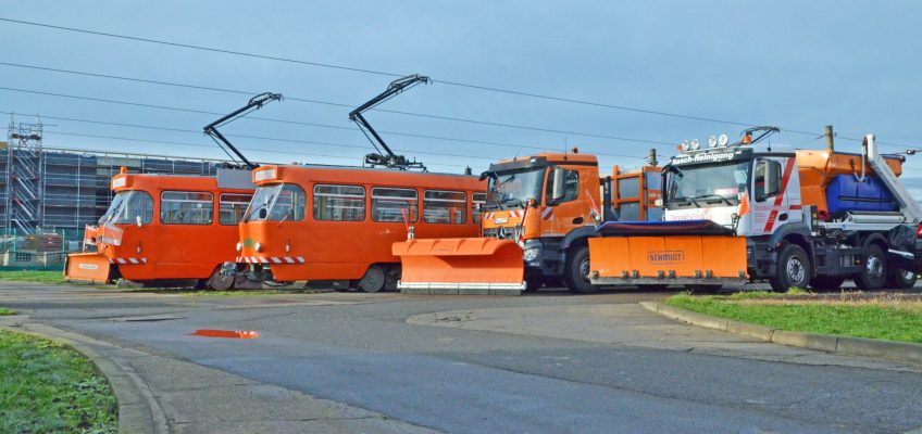 Winterdienstfahrzeuge auf reifen und auf Schienen