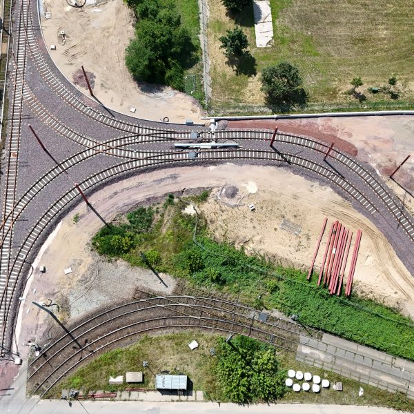 altes und neues Gleisdreieck in der MVB Strabag Baustelle am August-Bebel-Damm