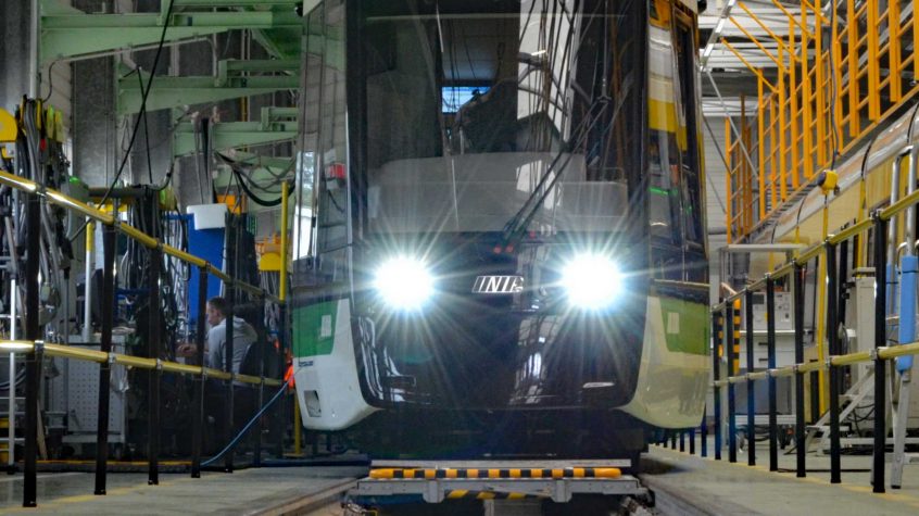 Flexity Straßenbahn in der Werkstatt