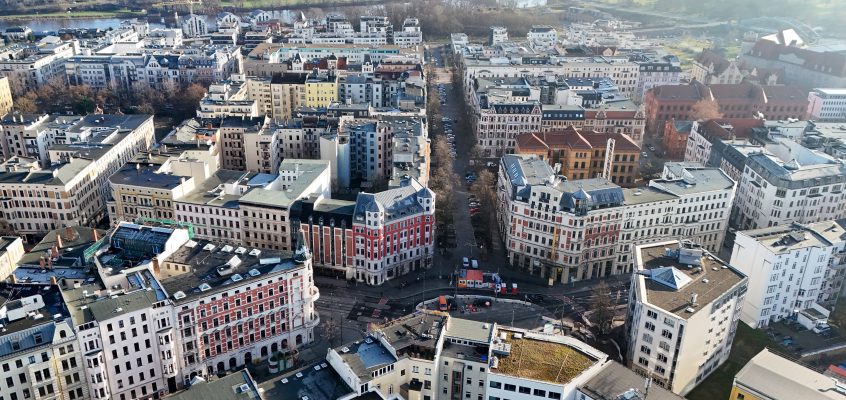 Luftbildaufaufnahme mit Blick auf das Hasselbachplatz Viertel und auf die Baustelle auf dem Hasselbach Platz.