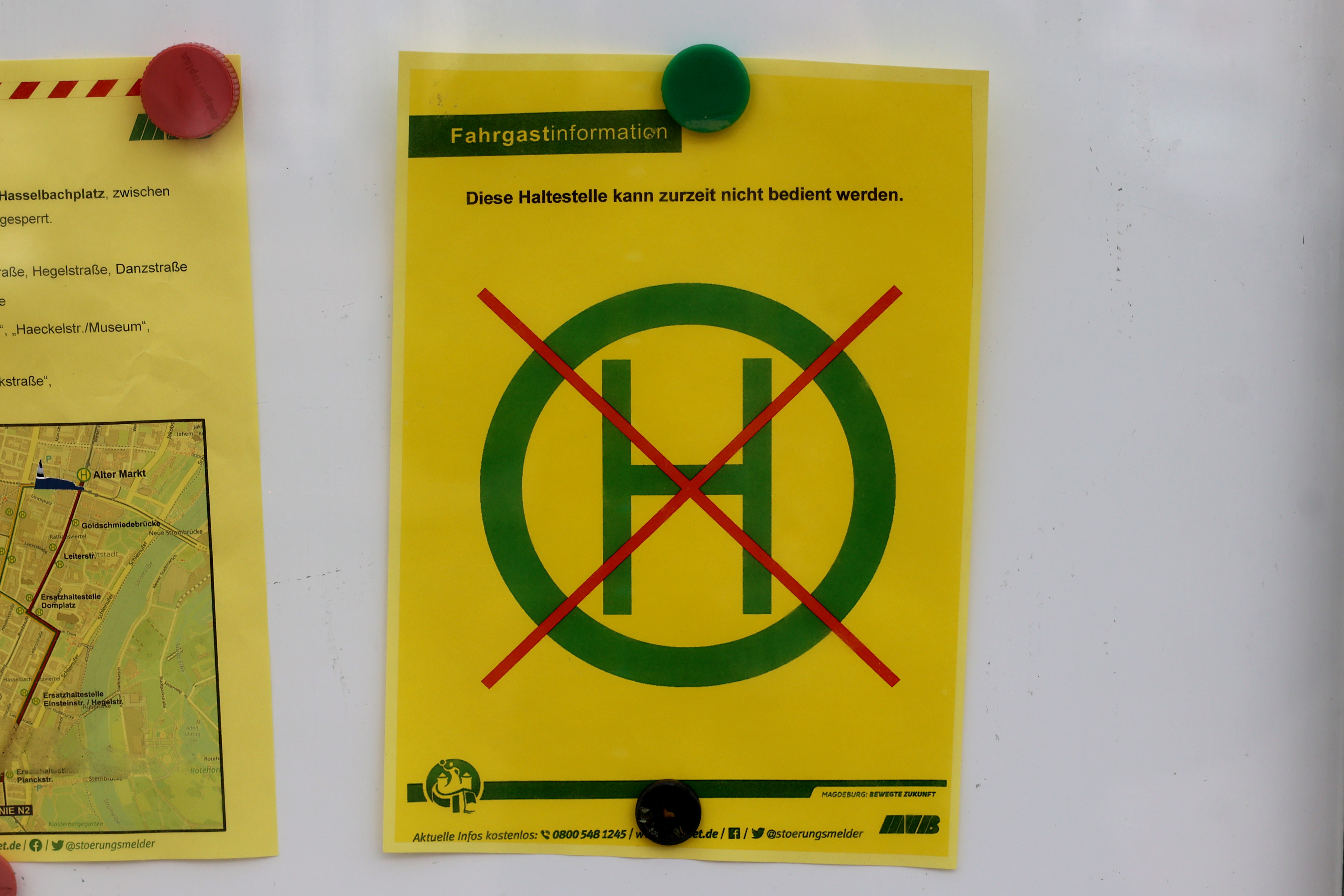 Informationsaushang "Haltestelle entfällt"