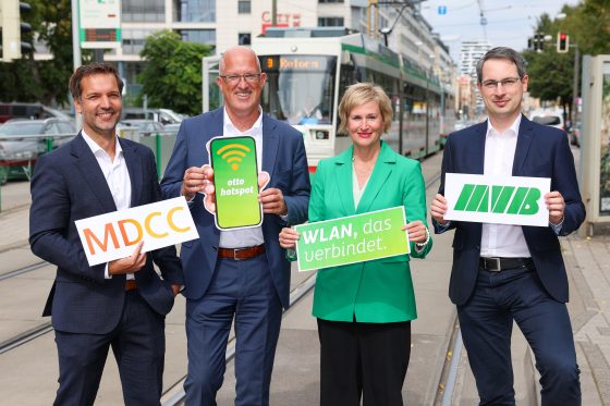 v.l.n.r.: Patrick Irmer (Bereichsleiter Vertrieb & Marketing, MDCC), Guido Nienhaus (Geschäftsführer, MDCC), Cornelia Muhl-Hünicke (Marketingleiterin, MVB), Axel Reinicke (IT-Leiter, MVB)