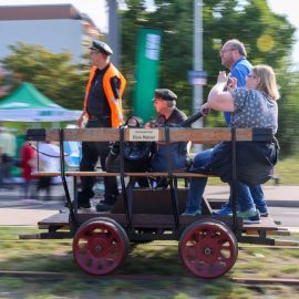 Draisine auf den Straßenbahngleisen