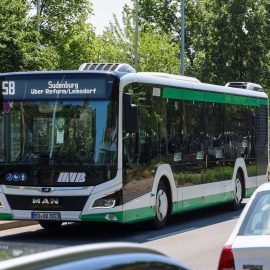 Buslinie 58 Richtung Sudenburg im Hopfengarten